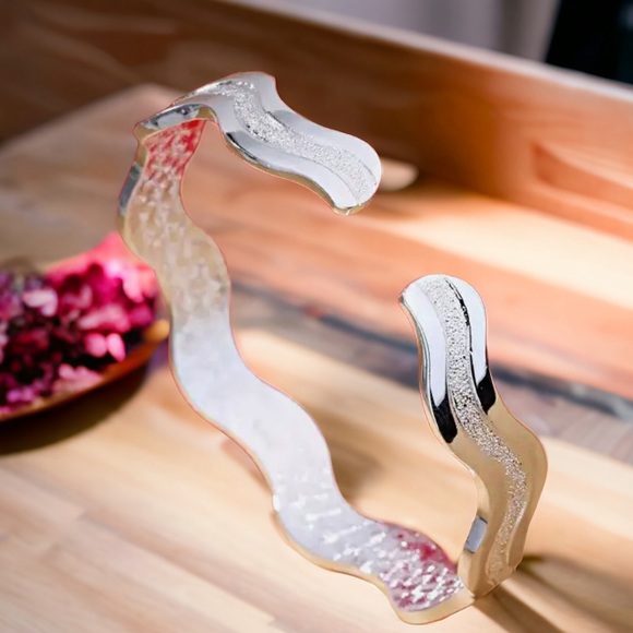 ❌SOLD❌ Plated .925 Sterling Silver Ripple Wave Bracelet Cuff Bangle - Picture 4 of 6